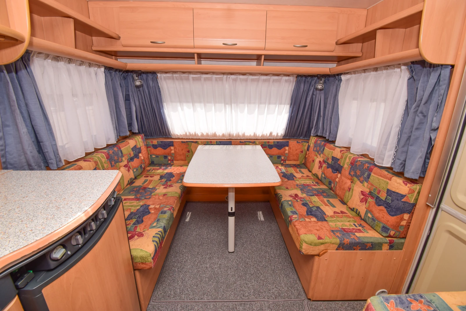Каравана Dethleffs CAMPER 490TK+ ФОРСЕЛТ/МУВЪР/5-места - изображение 9