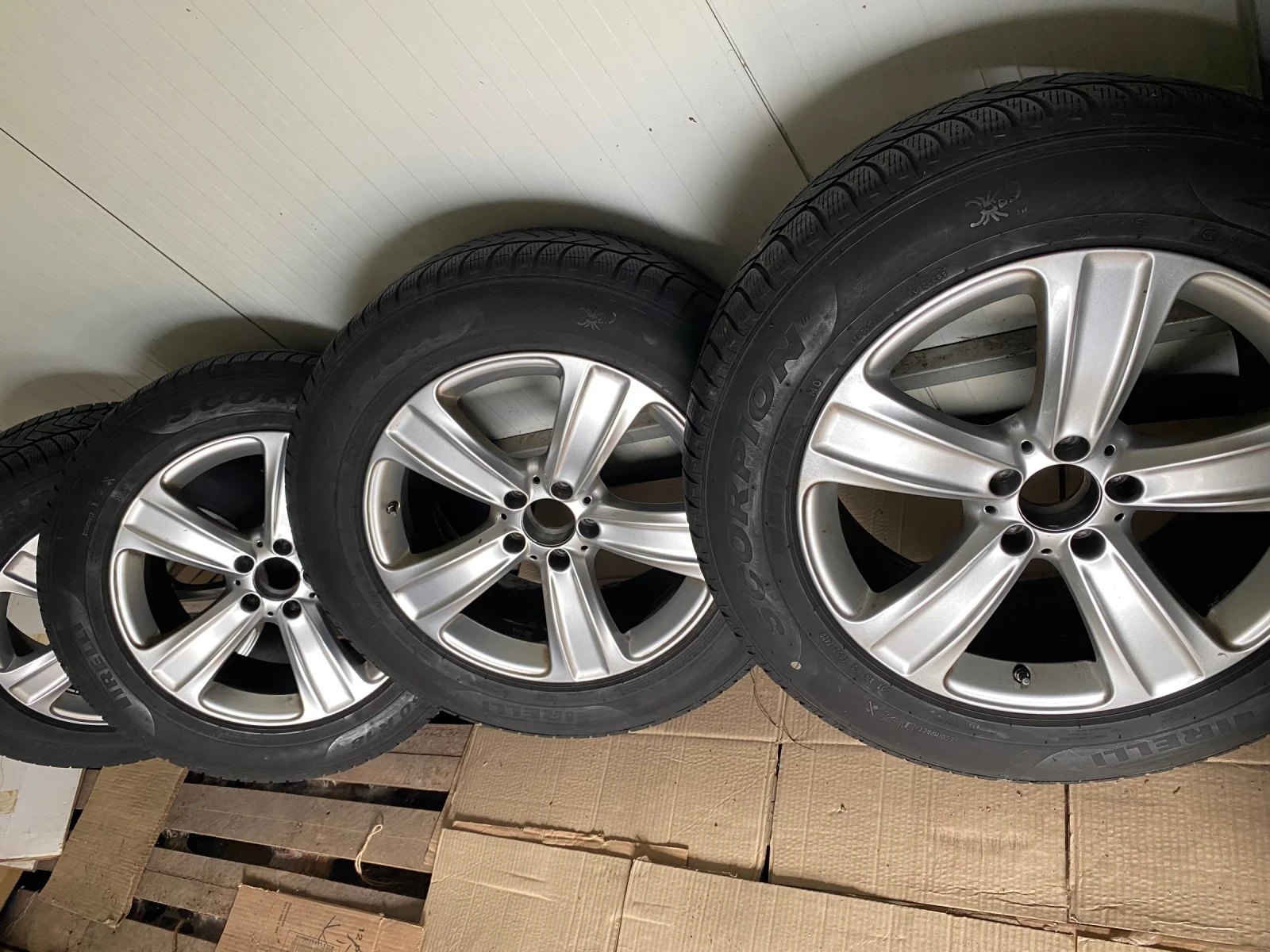 ���� � ������ 235/60R18 �� Mercedes-Benz GLC | Mobile.bg � ����������� 4