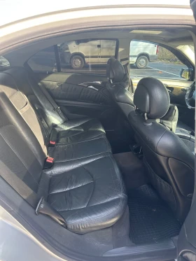 Mercedes-Benz E 220, снимка 8