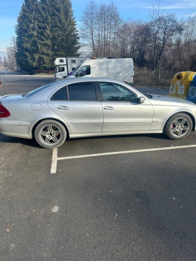 Mercedes-Benz E 220, снимка 6