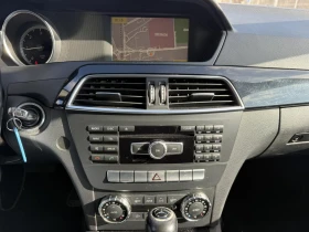 Mercedes-Benz 220 Facelift, снимка 9