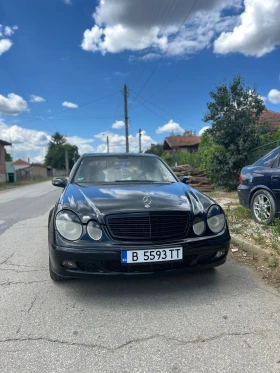 Mercedes-Benz E 220, снимка 8