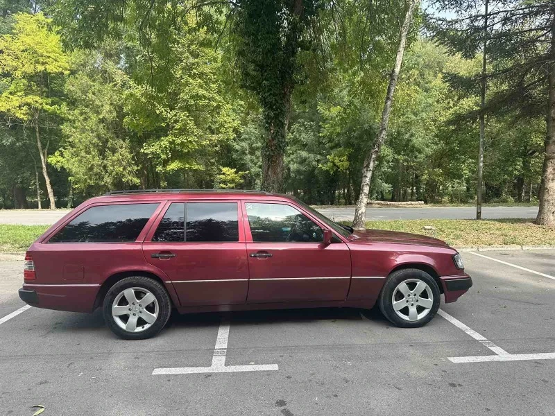 Mercedes-Benz 124, снимка 4 - Автомобили и джипове - 42376613