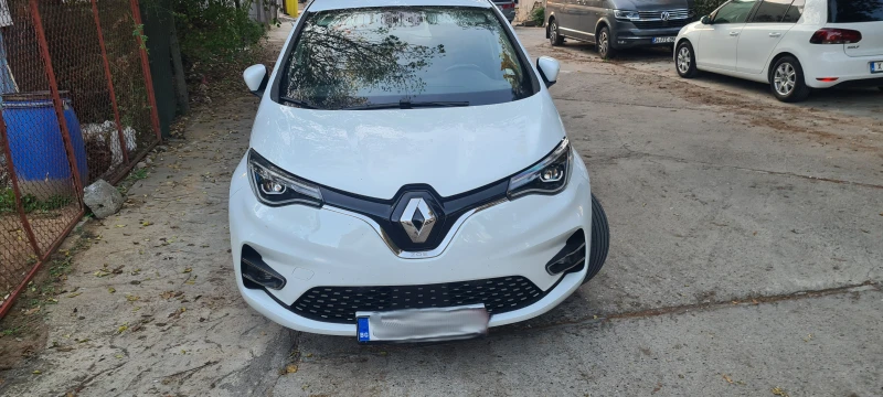 Renault Zoe, снимка 2 - Автомобили и джипове - 47575082