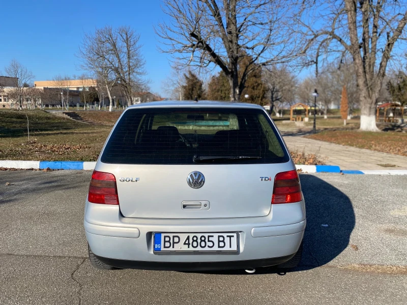 VW Golf 4, снимка 3 - Автомобили и джипове - 48737921