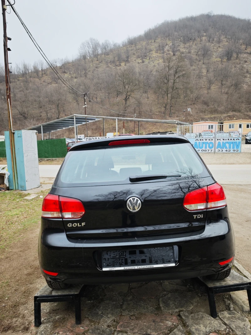 VW Golf 1.6TDI 90кс, снимка 5 - Автомобили и джипове - 48953500