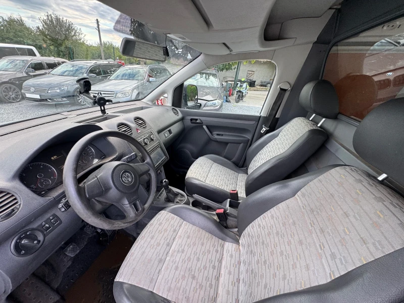 VW Caddy 2.0TDI КЛИМАТИК, снимка 10 - Автомобили и джипове - 52021359