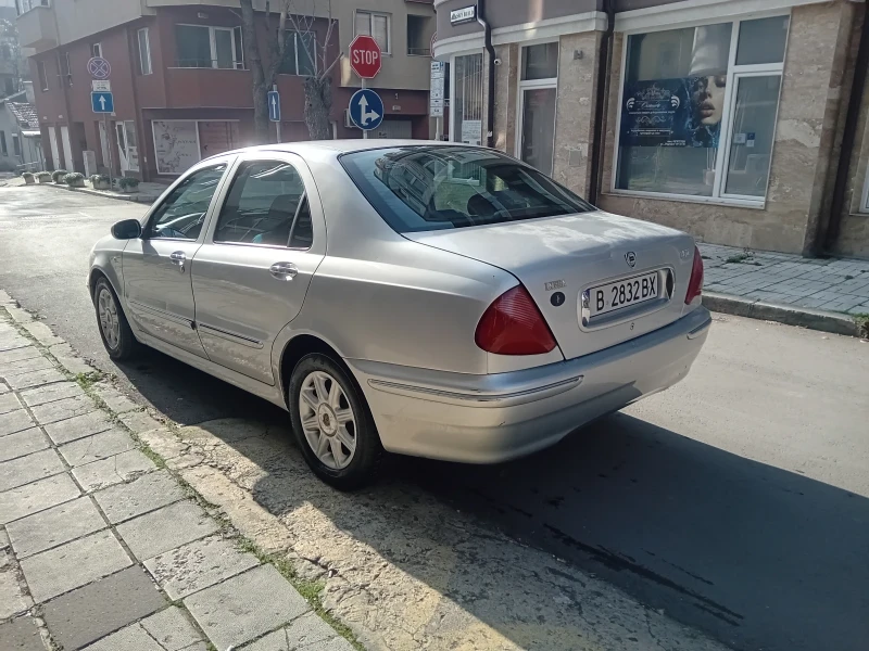 Lancia Lybra, снимка 3 - Автомобили и джипове - 52412403