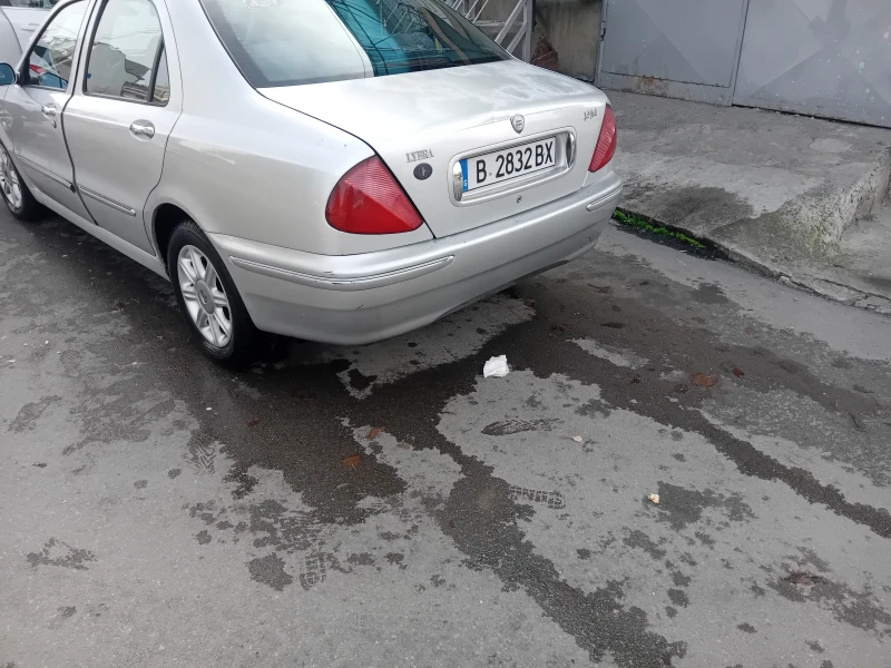 Lancia Lybra, снимка 10 - Автомобили и джипове - 52412403