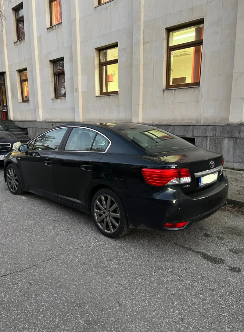 Toyota Avensis 2.2 D-CAT 150 к.с. Luxury, автомат , снимка 5 - Автомобили и джипове - 52764565