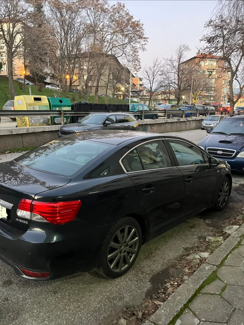 Toyota Avensis 2.2 D-CAT 150 к.с. Luxury, автомат , снимка 7 - Автомобили и джипове - 52764565