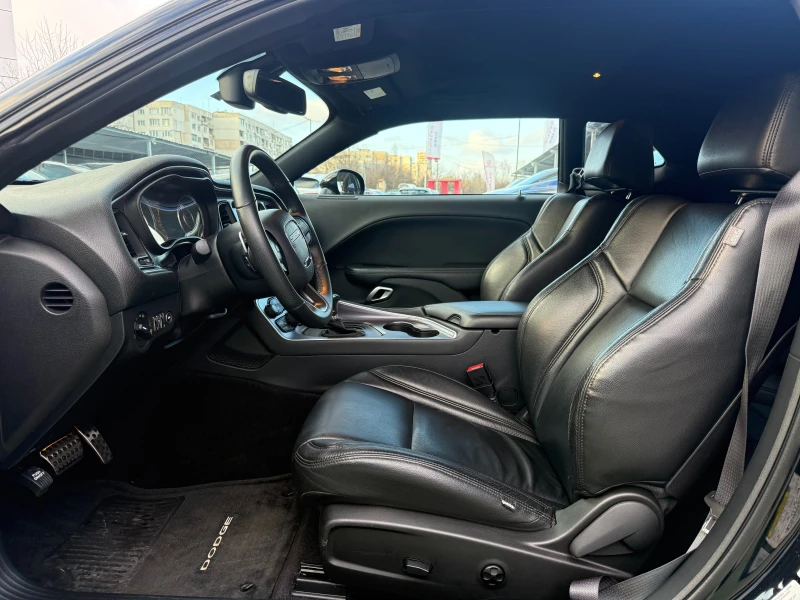 Dodge Challenger 5.7 SHAKER, снимка 8 - Автомобили и джипове - 52835126