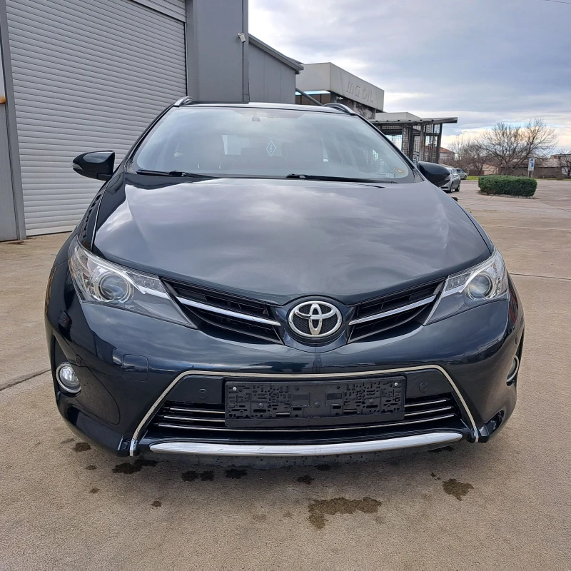 Toyota Auris 1.4-d4d -Soll, снимка 8 - Автомобили и джипове - 52920228