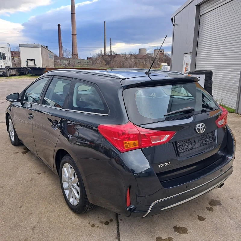 Toyota Auris 1.4-d4d -Soll, снимка 3 - Автомобили и джипове - 52920228