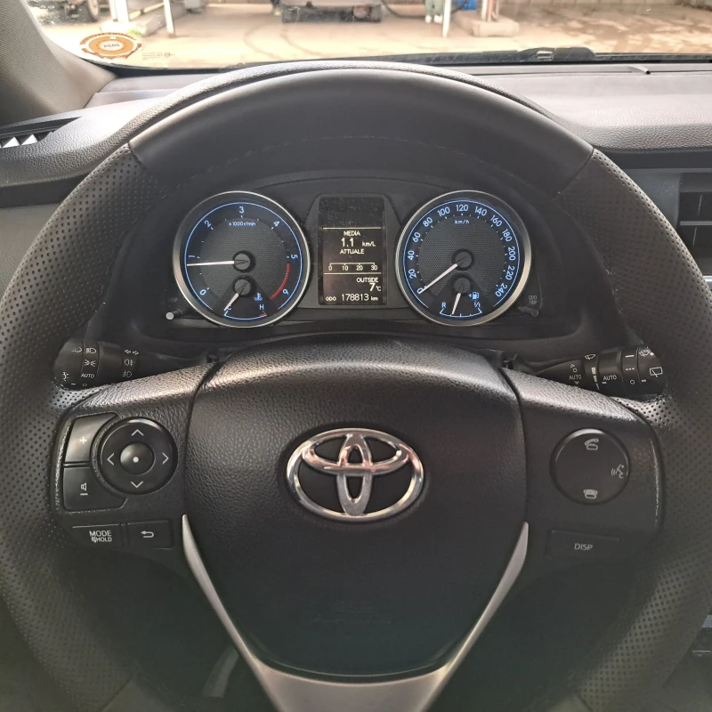 Toyota Auris 1.4-d4d -Soll, снимка 14 - Автомобили и джипове - 52920228