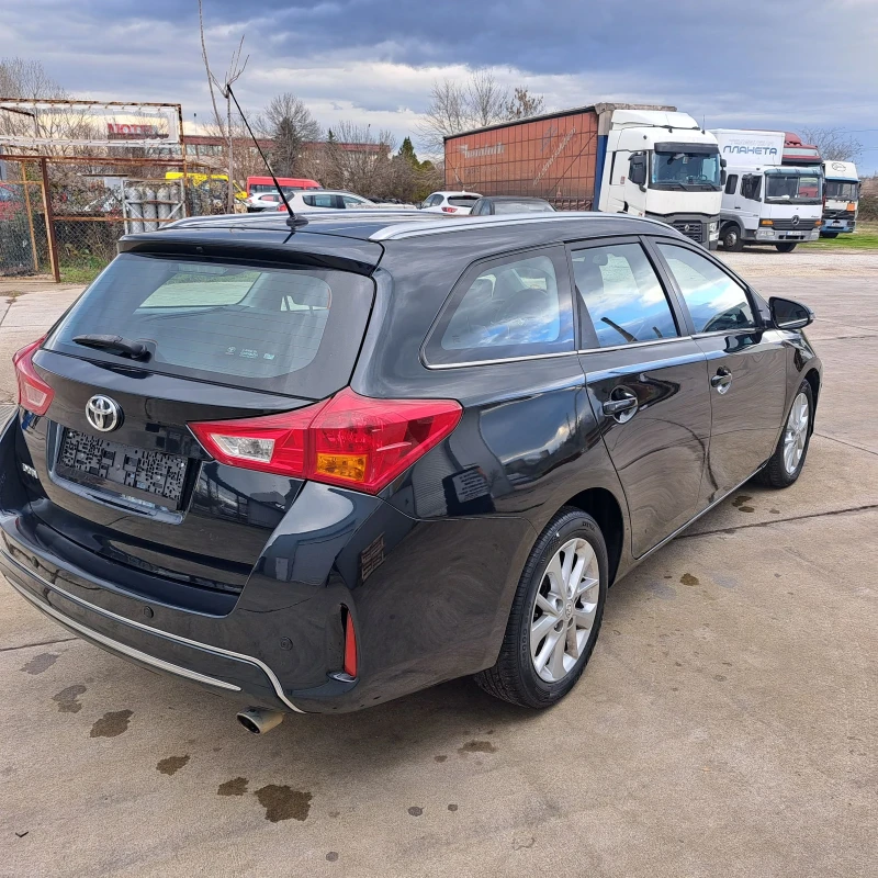 Toyota Auris 1.4-d4d -Soll, снимка 5 - Автомобили и джипове - 52920228
