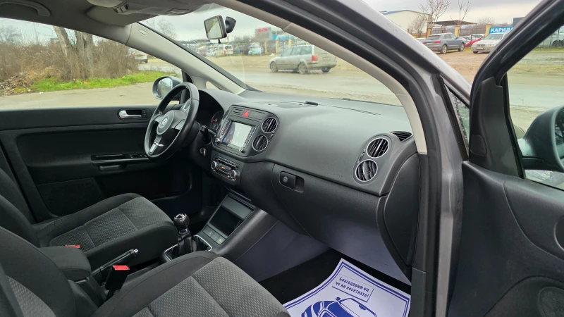 VW Golf Plus 1.6i/102hp/NAVI, снимка 12 - Автомобили и джипове - 53459221