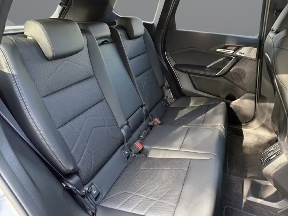 BMW iX1 xDrive30 = M-Sport = �������� | Mobile.bg � ����������� 10