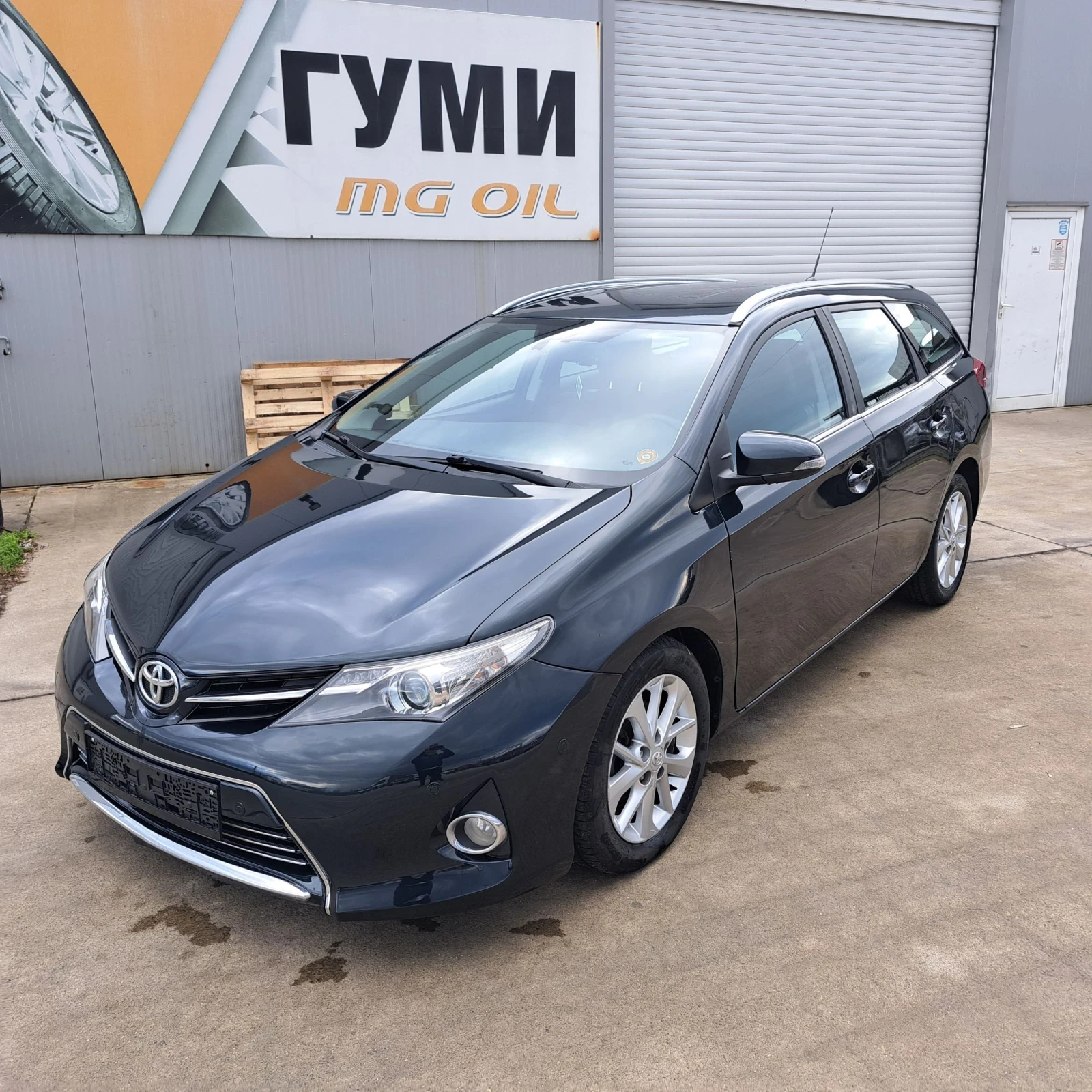 Toyota Auris 1.4-d4d -Soll, снимка 1