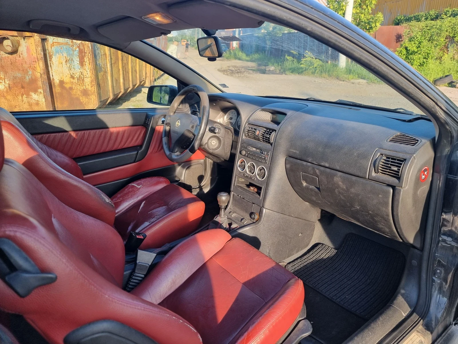 Opel Astra Bertone 2.2i , снимка 17 - Автомобили и джипове - 52004764