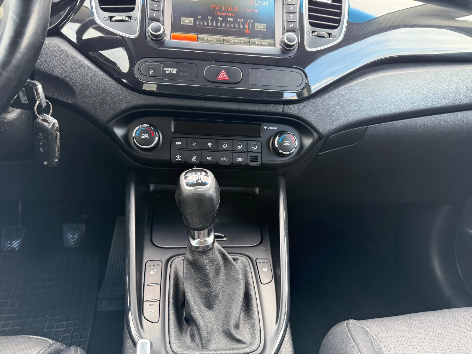 Kia Carens STYLE NAVI ШВЕЙЦАРИЯ - изображение 9