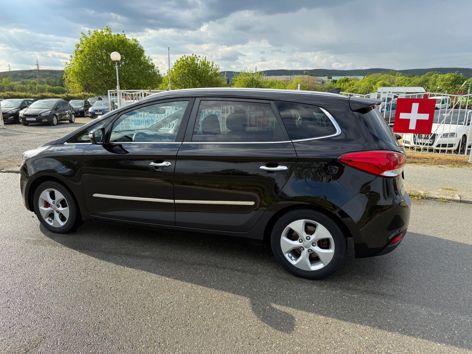 Kia Carens STYLE NAVI ШВЕЙЦАРИЯ - изображение 2