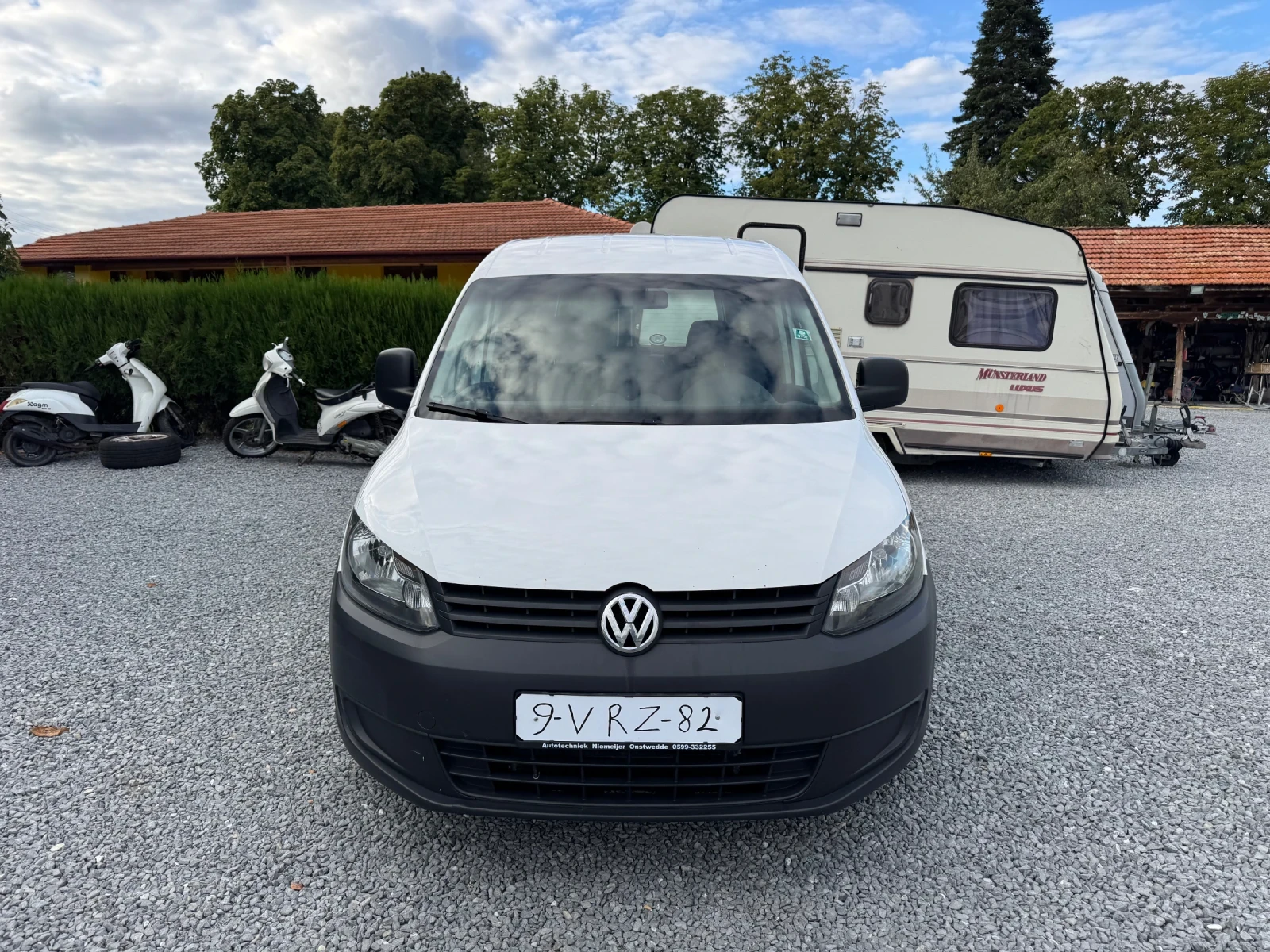 VW Caddy 2.0TDI КЛИМАТИК - изображение 2