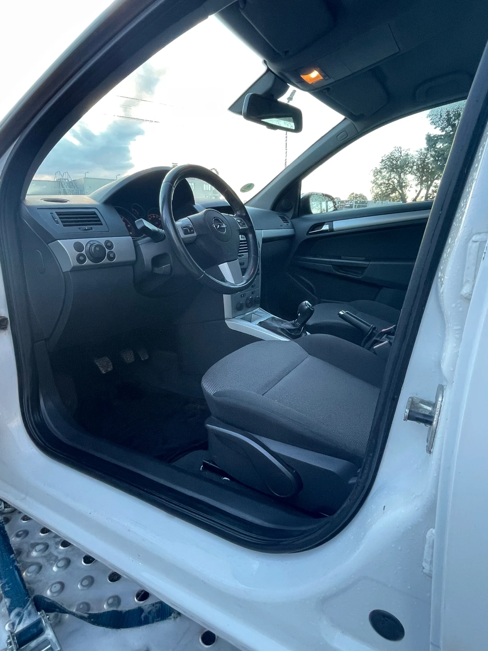 Opel Astra 1.7 ecoFLEX - изображение 9