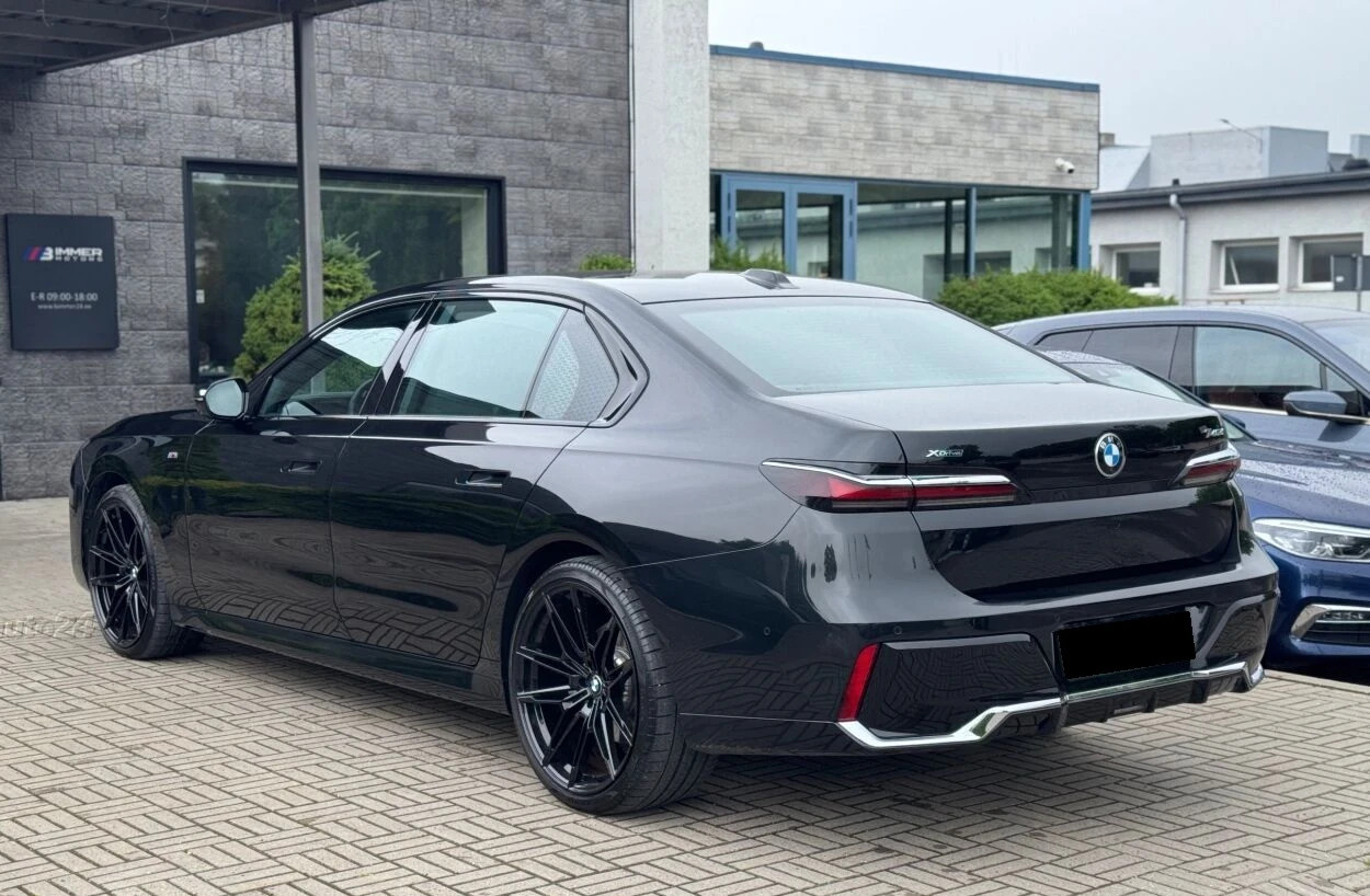 BMW 740 M-Sport xDrive - изображение 3