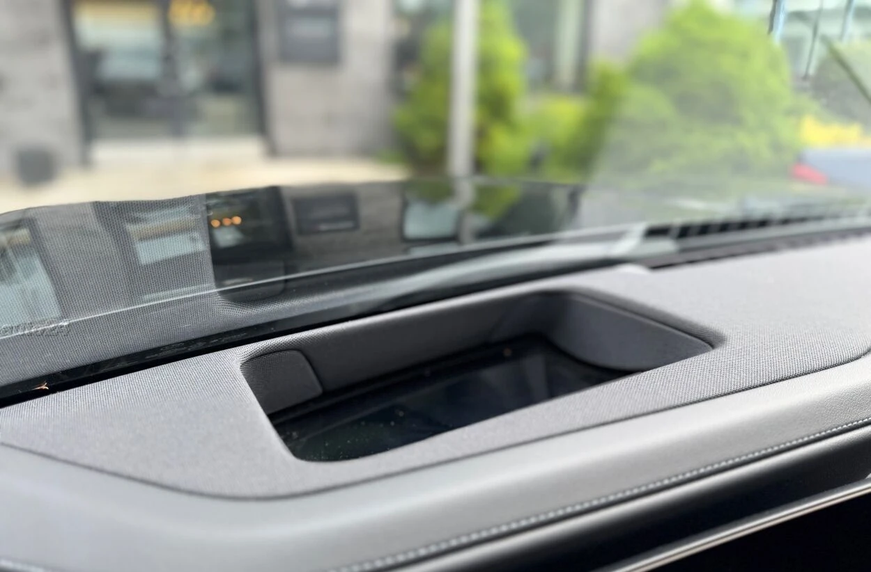 BMW 740 M-Sport xDrive - изображение 8