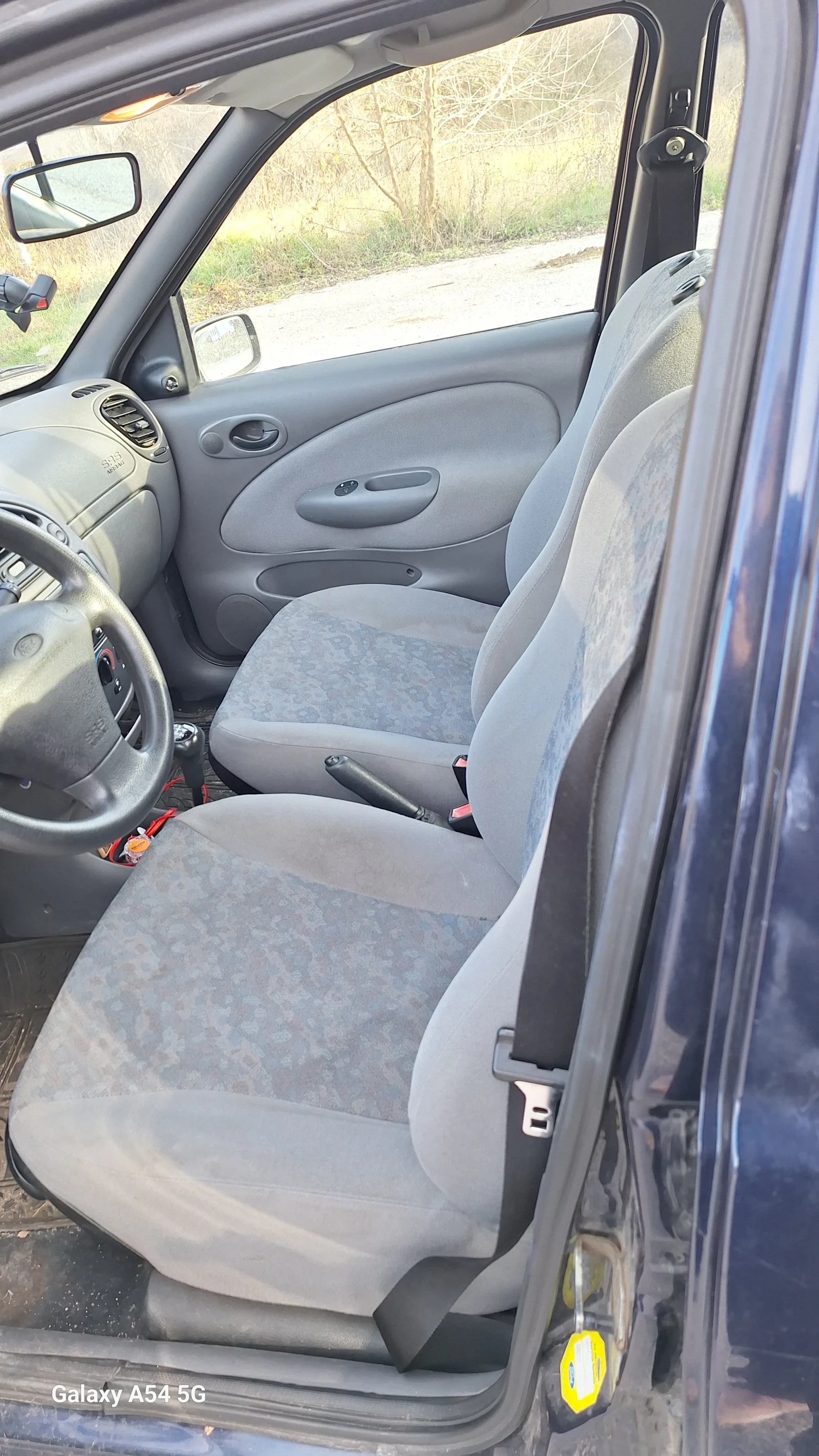 Ford Fiesta  - изображение 6