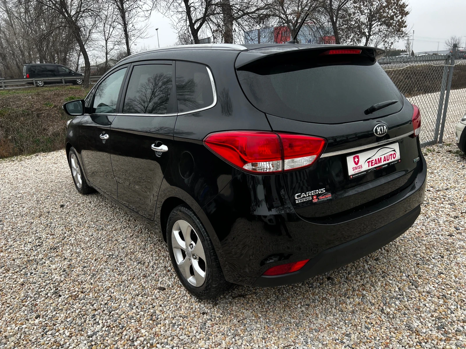 Kia Carens 1.7CRDI 135000KM.6-SPEED SWISS EDITION - изображение 5