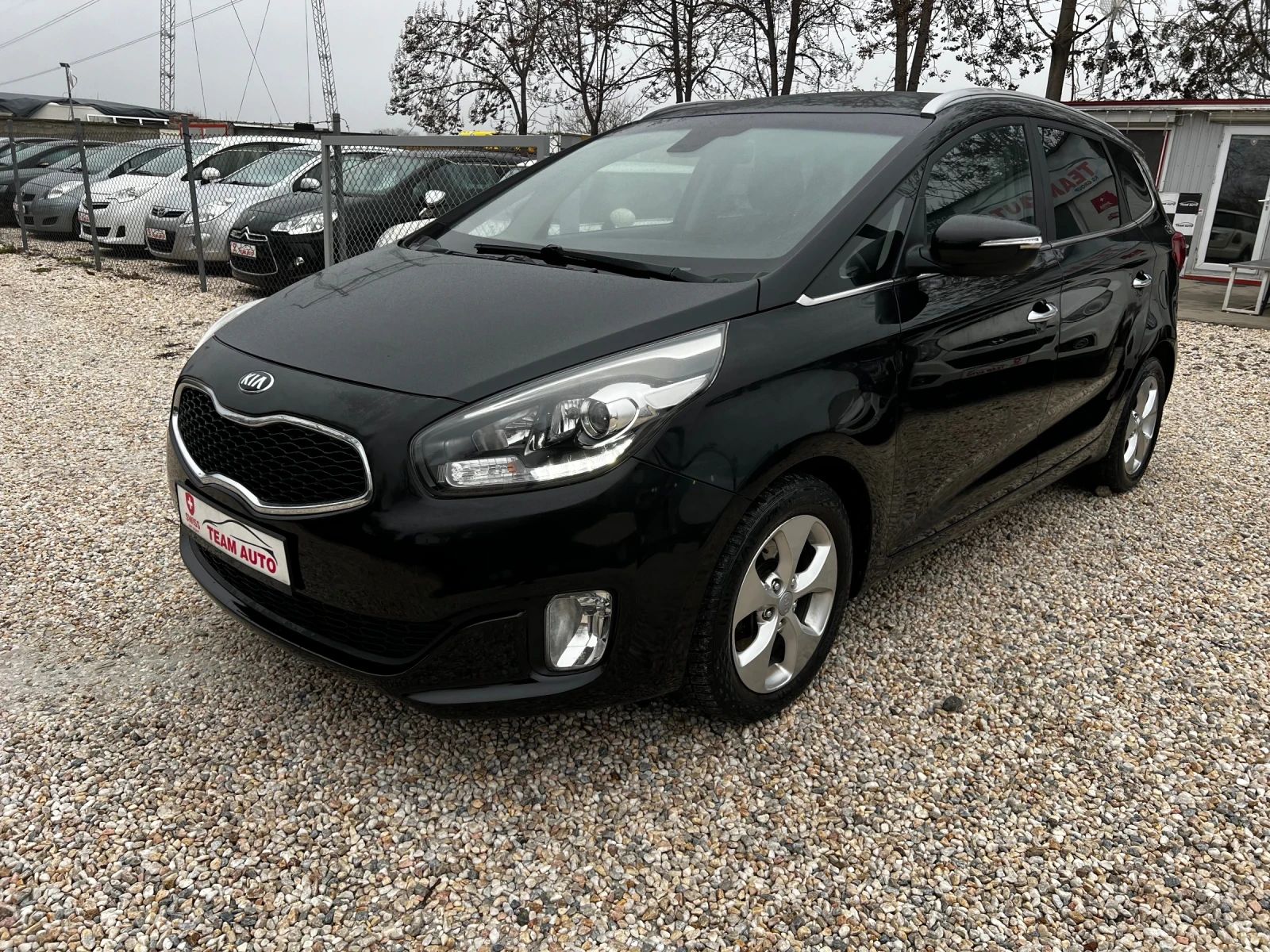Kia Carens 1.7CRDI 135000KM.6-SPEED SWISS EDITION - изображение 3