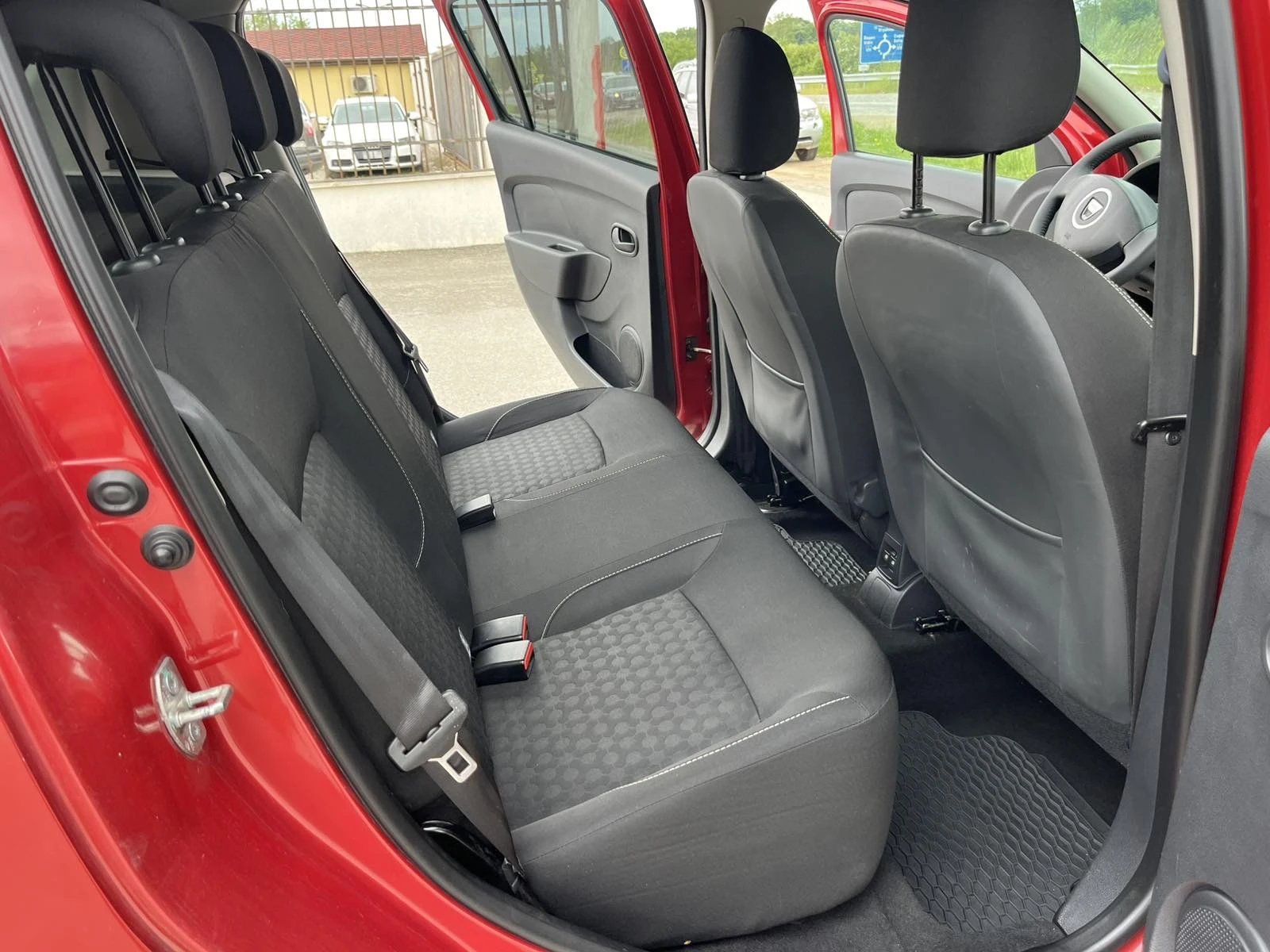 Dacia Sandero 1.2I 75��. LPG EURO 5B NAVI �������� ���� ������ | Mobile.bg � ����������� 10