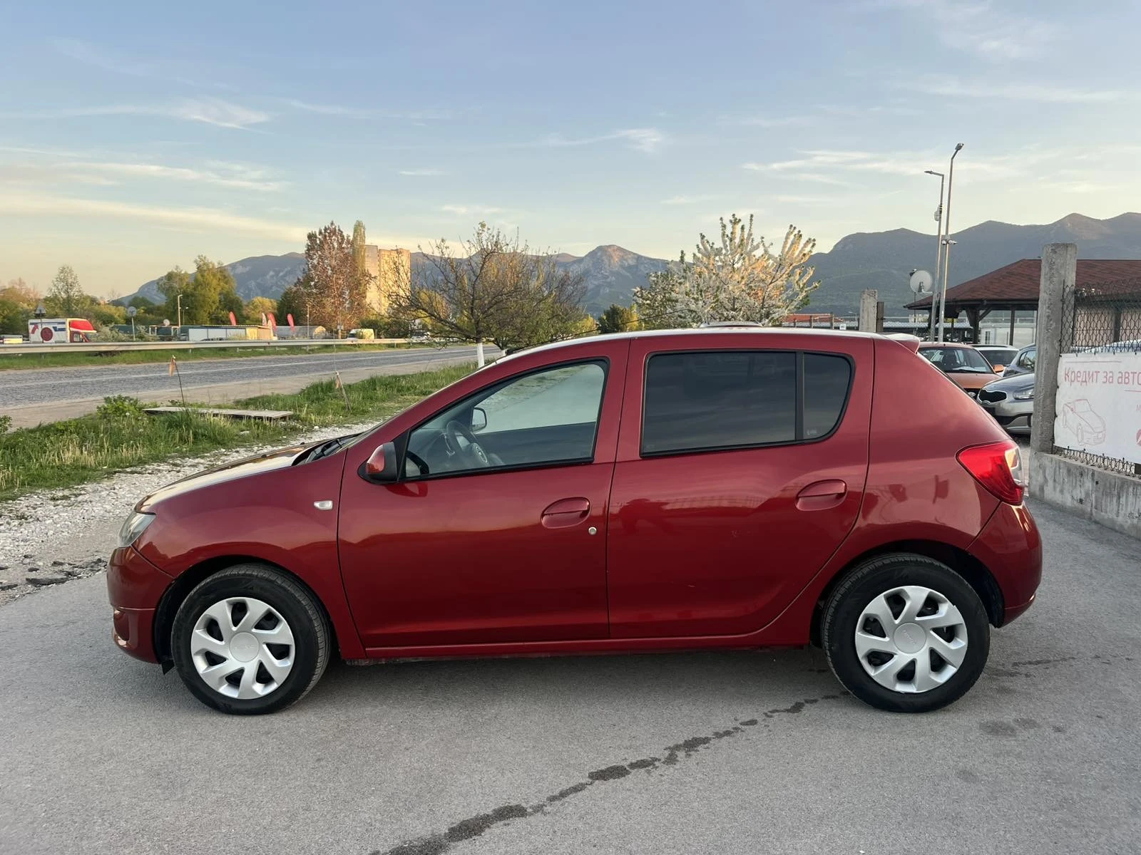 Dacia Sandero 1.2I 75��. LPG EURO 5B NAVI �������� ���� ������ | Mobile.bg � ����������� 6