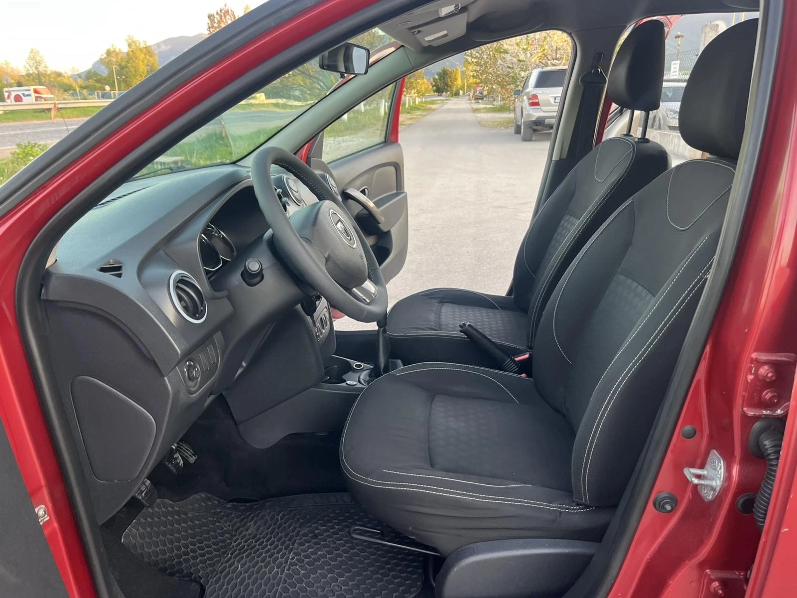 Dacia Sandero 1.2I 75��. LPG EURO 5B NAVI �������� ���� ������ | Mobile.bg � ����������� 8