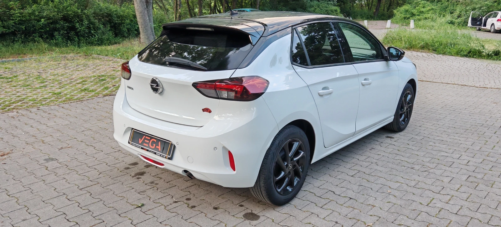 Opel Corsa 1.2i 33 000km., снимка 5 - Автомобили и джипове - 53791644