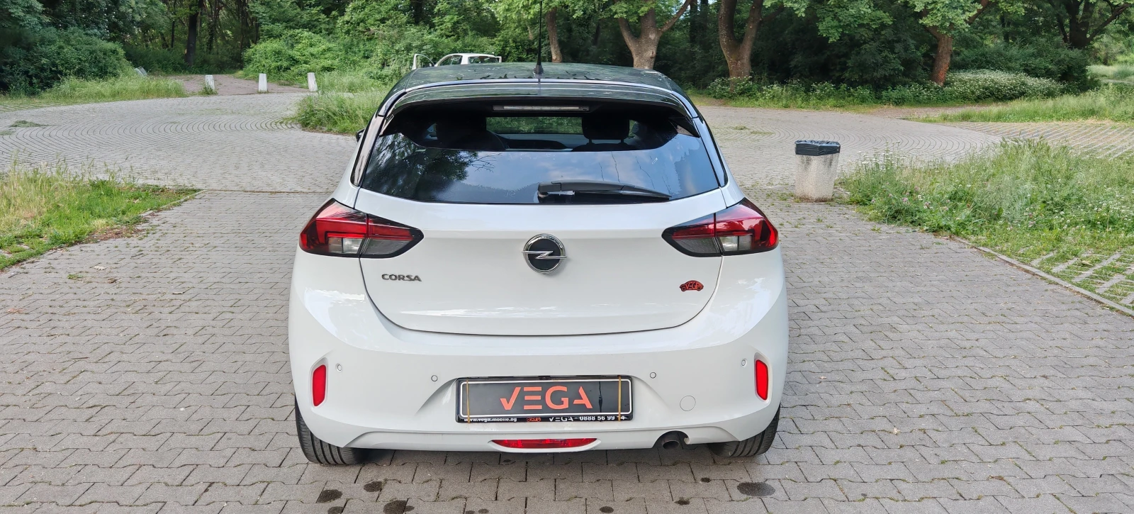 Opel Corsa 1.2i 33 000km., снимка 6 - Автомобили и джипове - 53791644