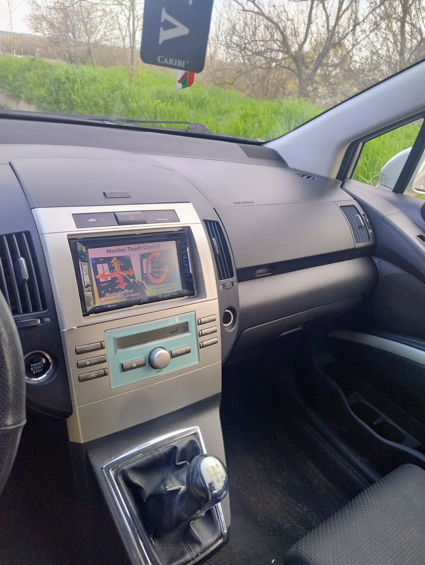 Toyota Corolla verso, снимка 8 - Автомобили и джипове - 54273656