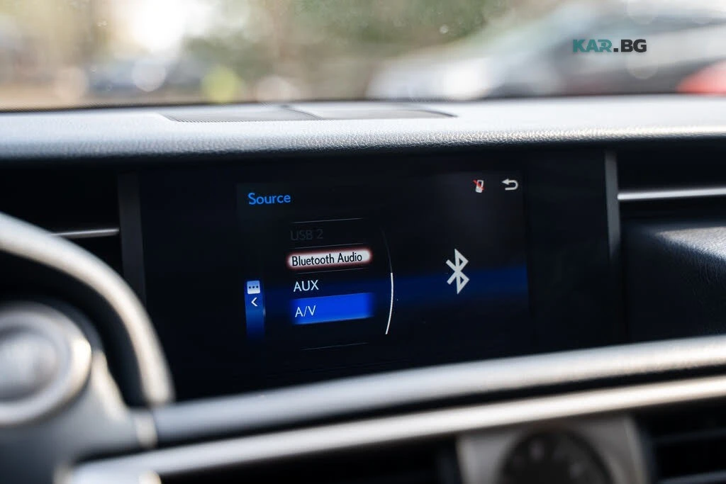 Lexus IS 300 AWD* АвтоКредит* (ЦЕНА ДО БГ), снимка 12 - Автомобили и джипове - 54569418