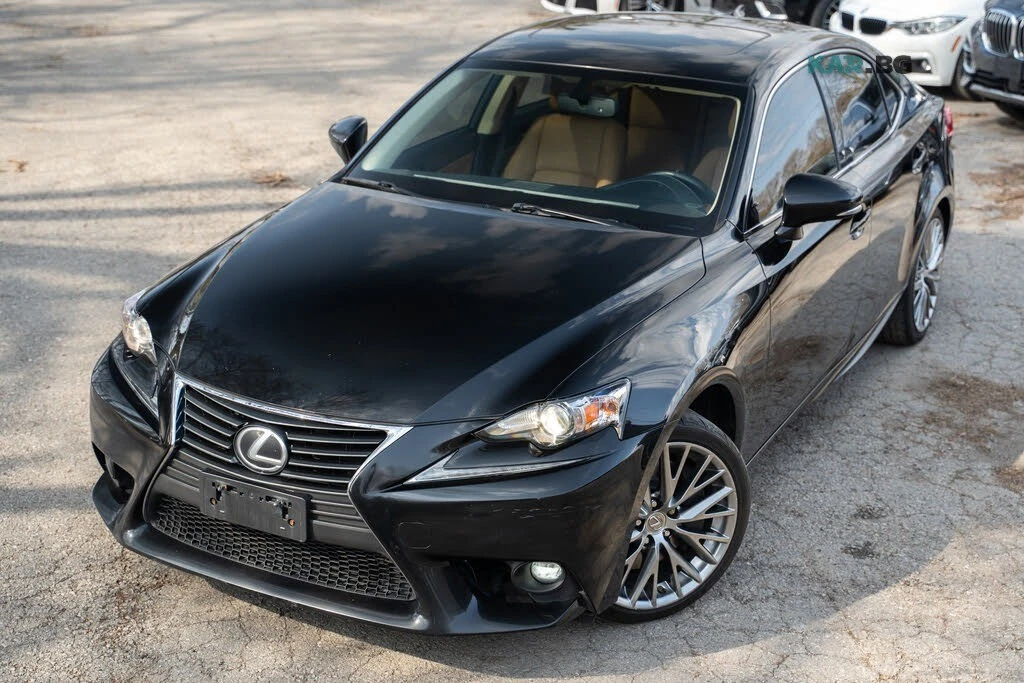 Lexus IS 300 AWD* АвтоКредит* (ЦЕНА ДО БГ), снимка 2 - Автомобили и джипове - 54569418