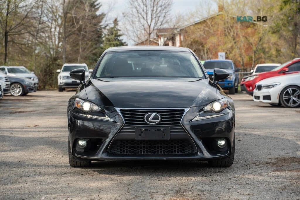 Lexus IS 300 AWD* АвтоКредит* (ЦЕНА ДО БГ), снимка 3 - Автомобили и джипове - 54569418