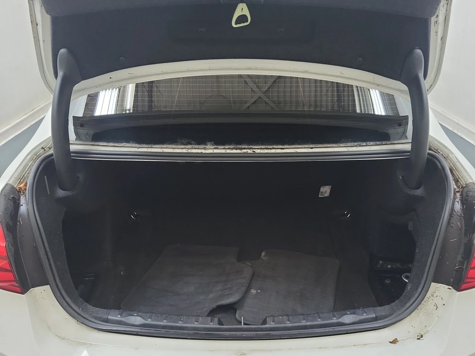 BMW 320 I XDRIVE, снимка 9 - Автомобили и джипове - 54757224