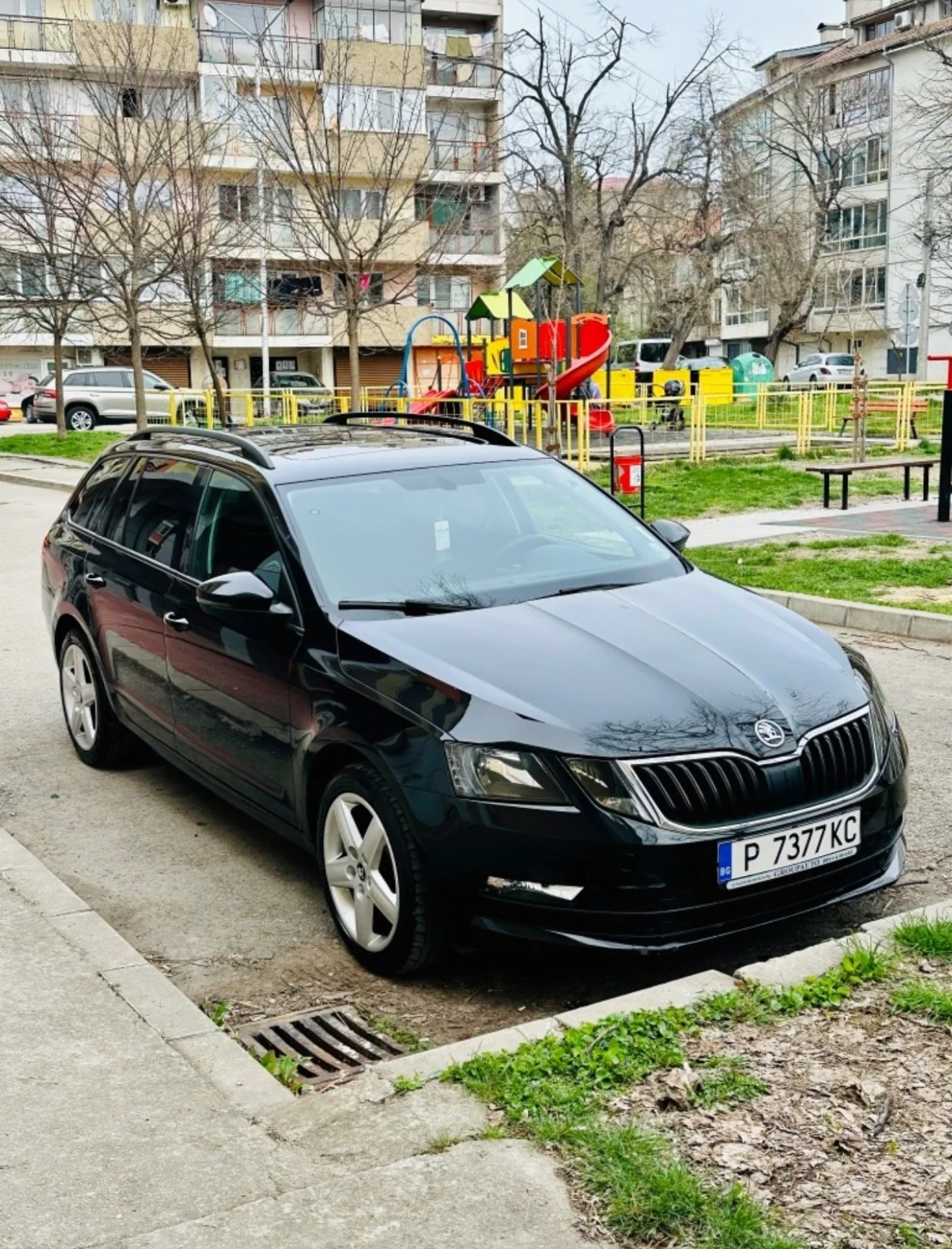 Skoda Octavia 1.6 tdi, снимка 5 - Автомобили и джипове - 54788522