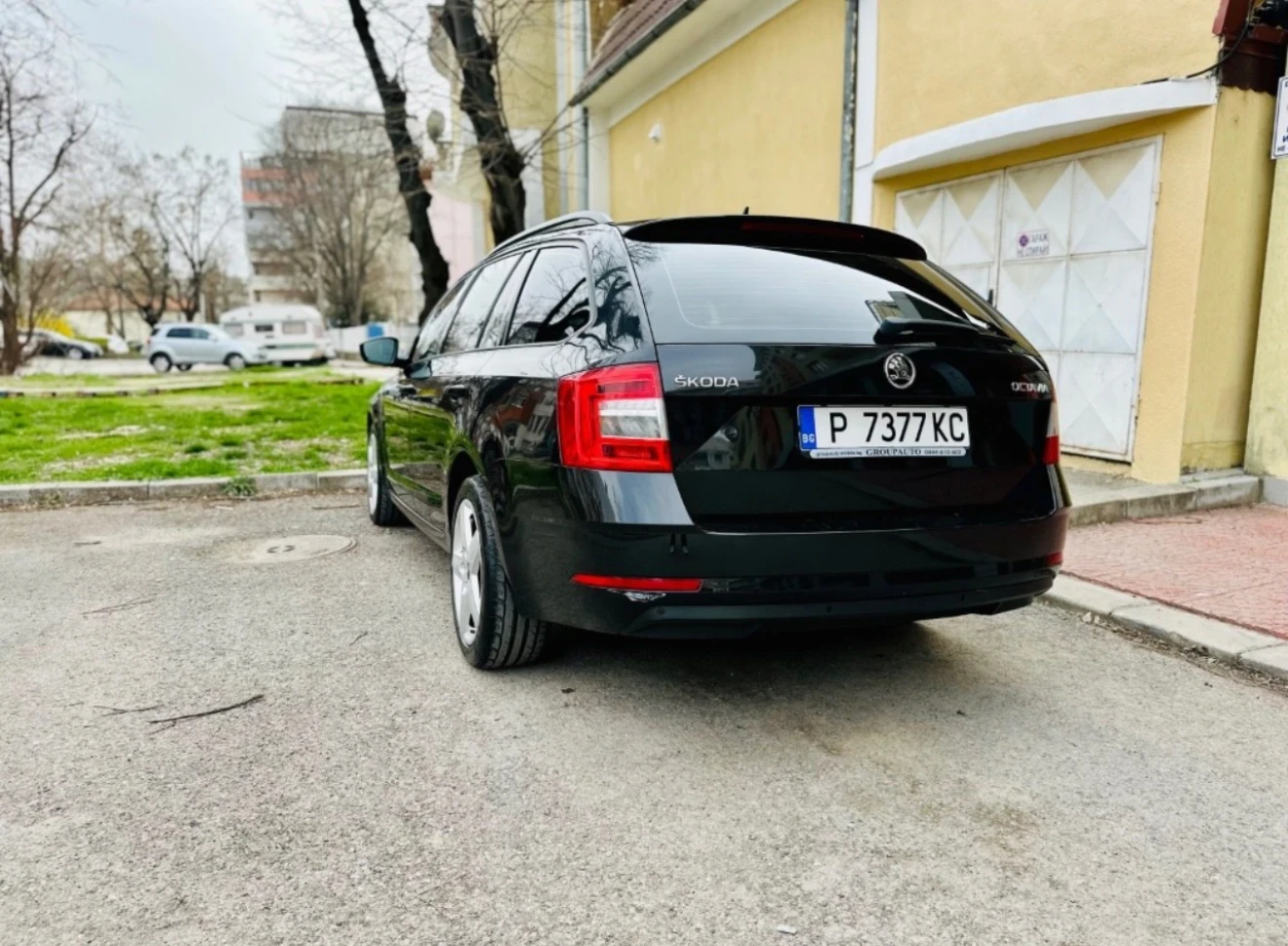 Skoda Octavia 1.6 tdi, снимка 7 - Автомобили и джипове - 54788522