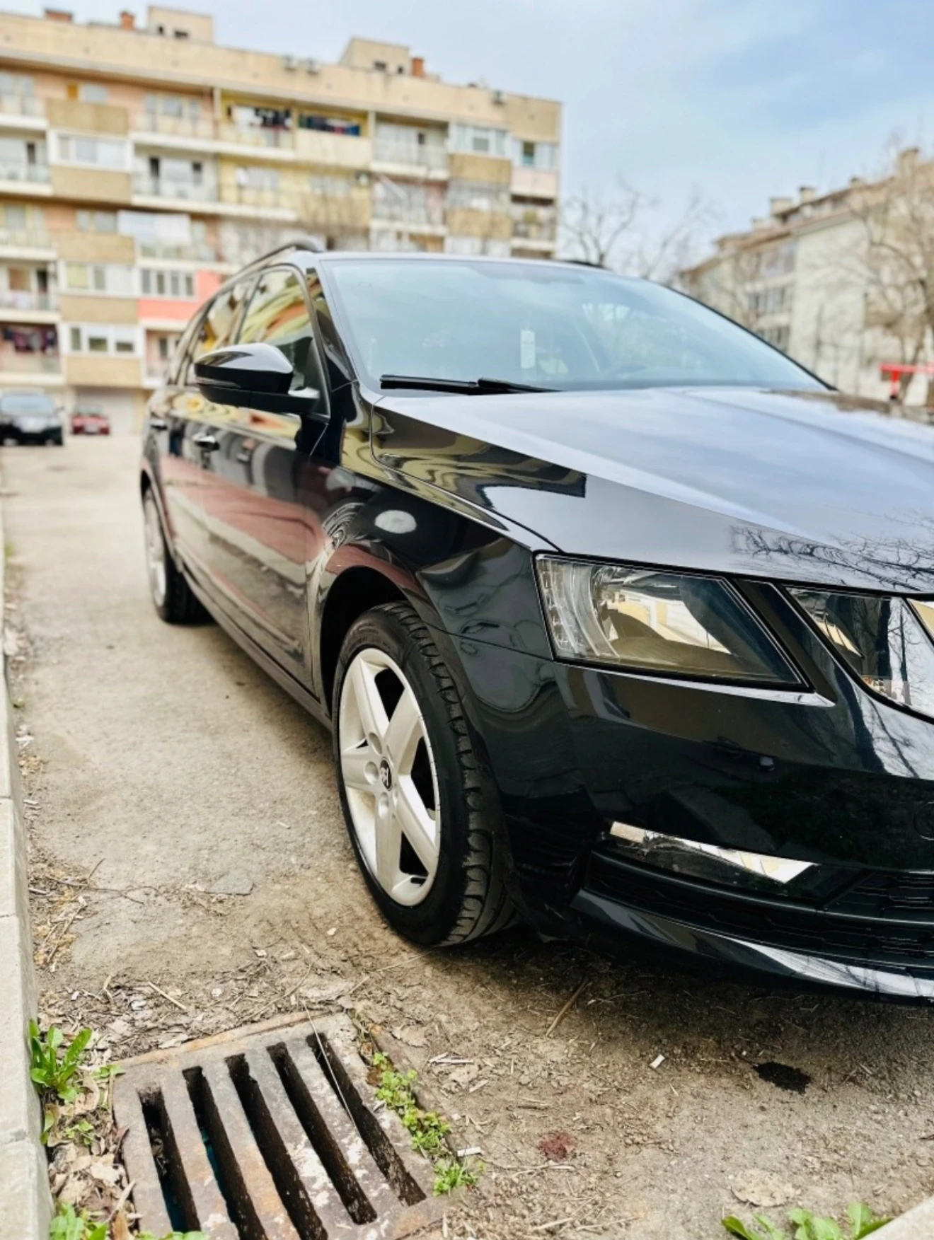 Skoda Octavia 1.6 tdi, снимка 3 - Автомобили и джипове - 54788522