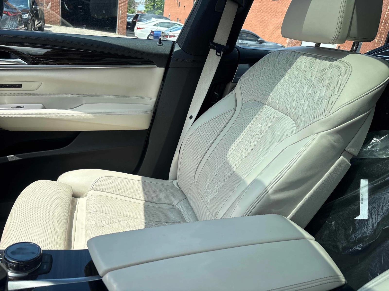 BMW 640 i xDrive/GT/Digital/360/HUD/H&K/ОБДУХВАНЕ, снимка 9 - Автомобили и джипове - 54940553