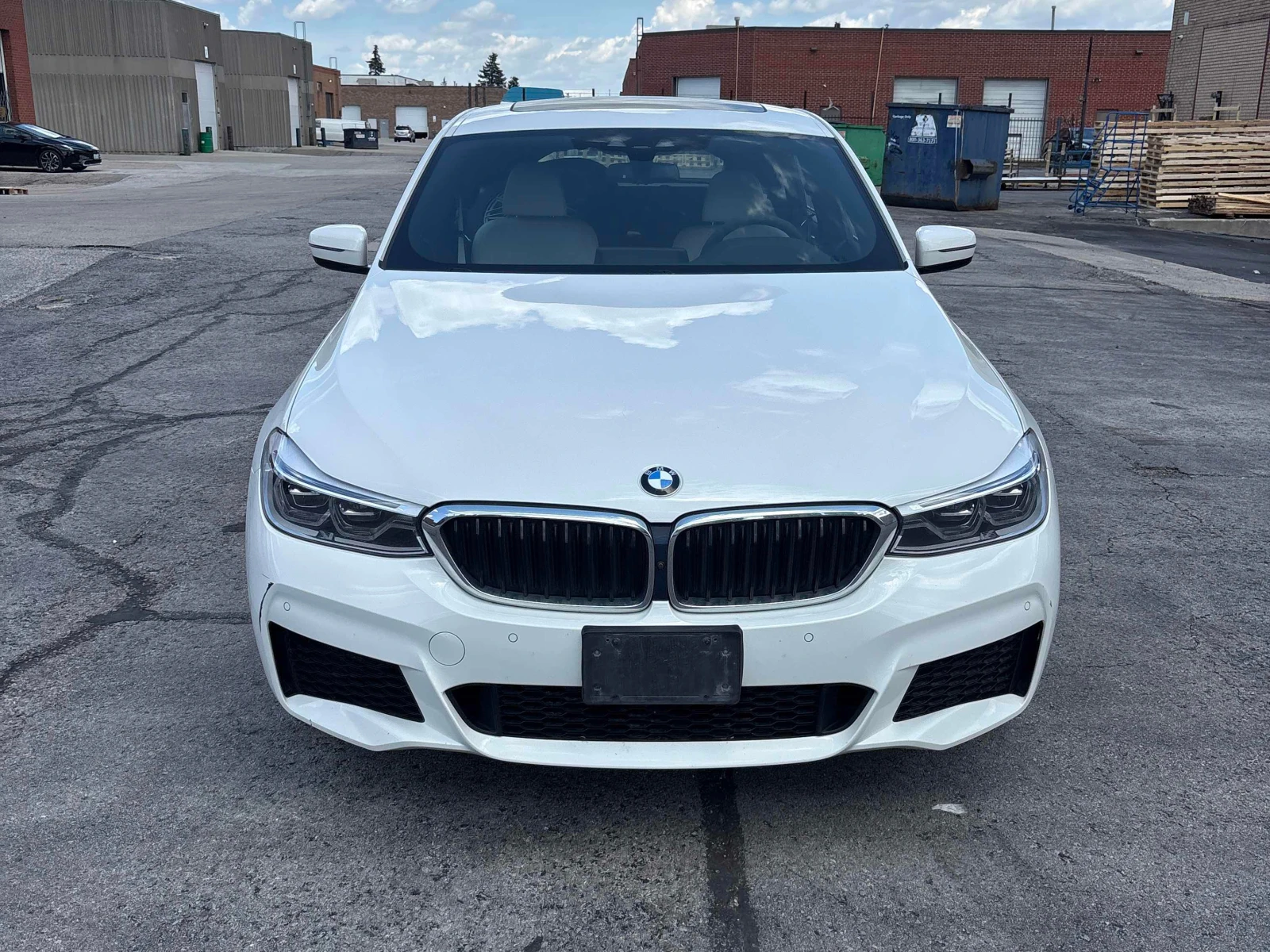 BMW 640 i xDrive/GT/Digital/360/HUD/H&K/ОБДУХВАНЕ, снимка 2 - Автомобили и джипове - 54940553