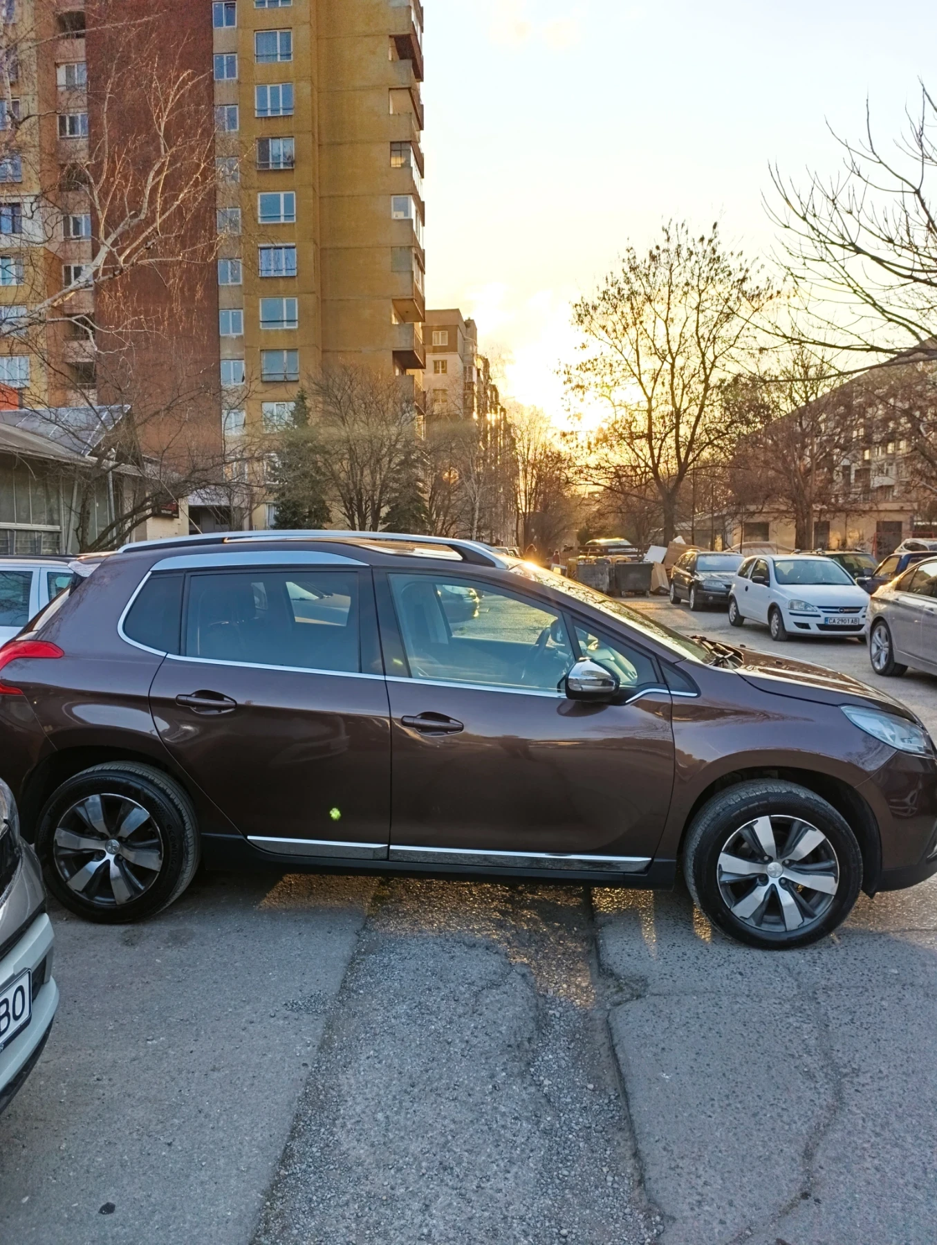 Peugeot 2008 Панорама, снимка 4 - Автомобили и джипове - 55207790