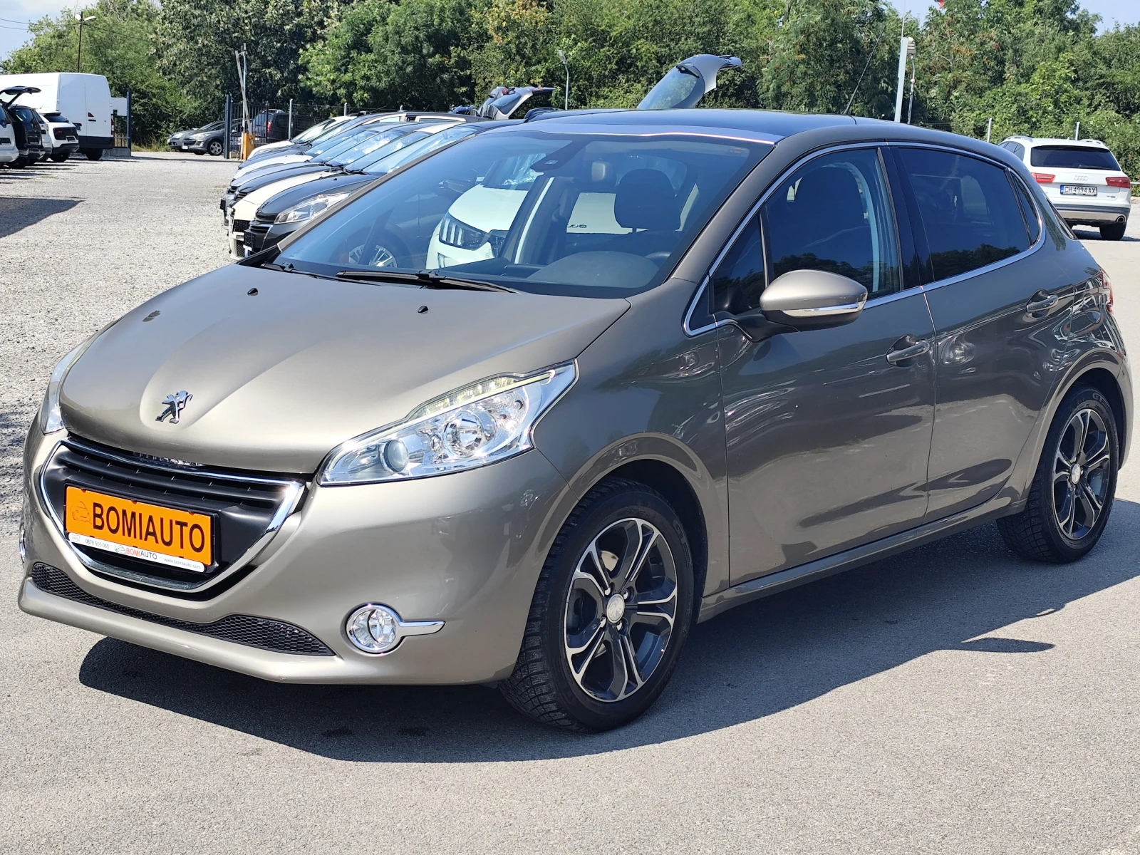 Peugeot 208 1.4HDi* ПАНОРАМА* LED* ЕURO 5B* КЛИМАТРОНИК* 